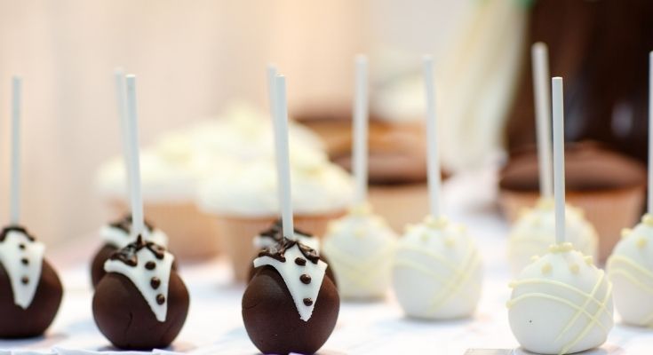 Wedding cake pops