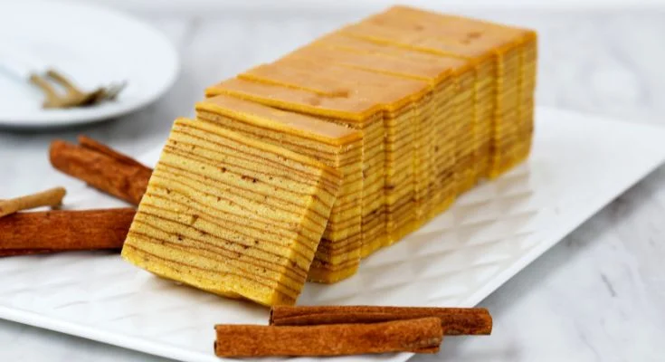 Spekkoek Cake