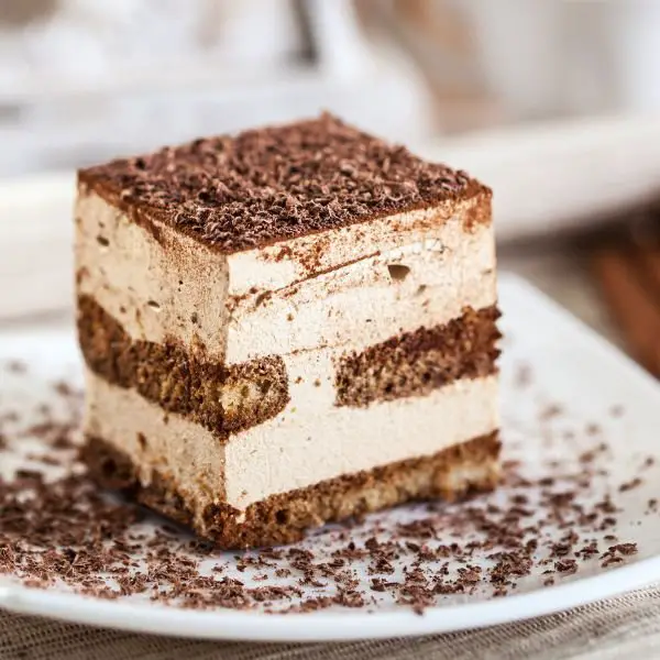 Tiramisu Cake