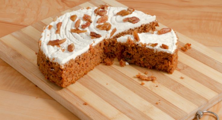 Can-Cats-Eat-Carrot-Cake