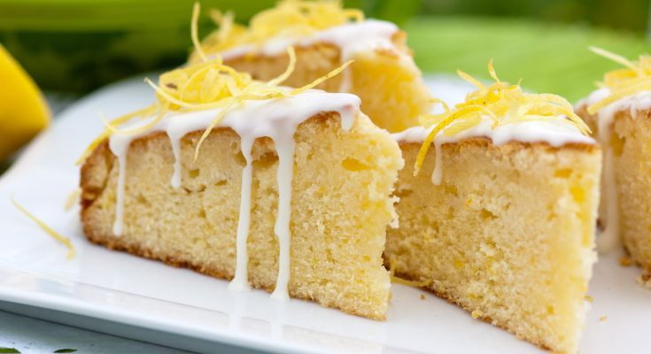 What-Fruit-Goes-Well-With-Lemon-Cake