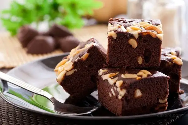 Brownie Cake