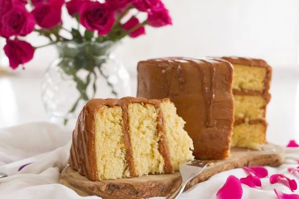 caramel cake