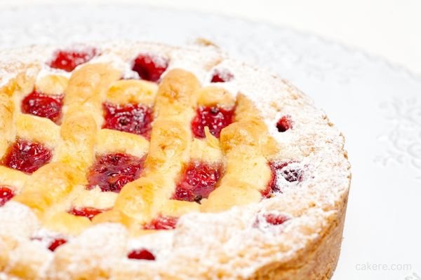 Linzer-Torte-Cake