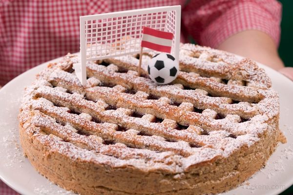 Linzer-Torte-Cake