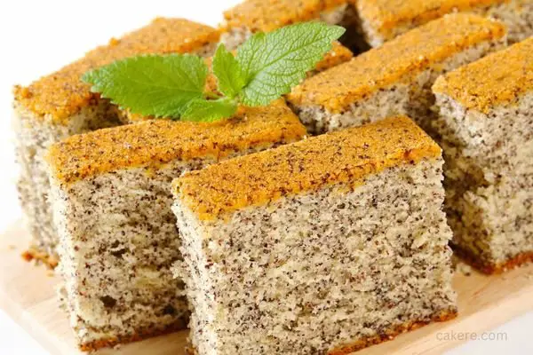 Poppy-Seeds-Cake