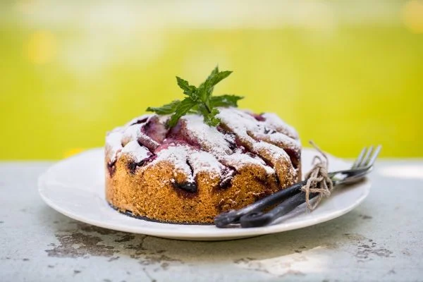 Plum cake