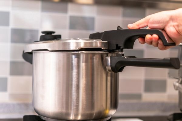 electric pressure cooker