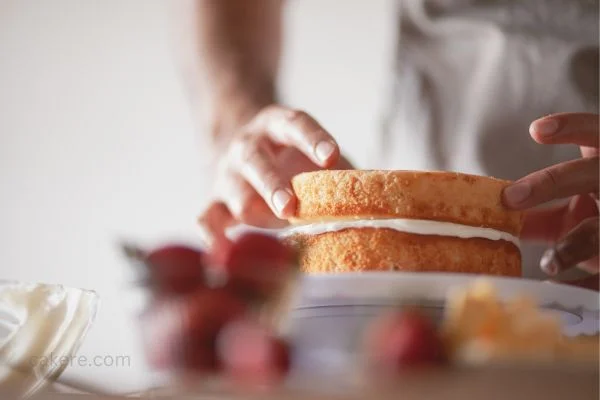 disaronno cake